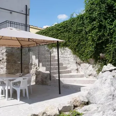 Casa Elvira Basilico Intera