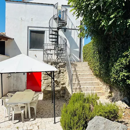 Casa Elvira Basilico Intera San Valentino in Abruzzo Citeriore